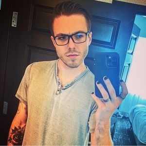 Meet your Posher, Robert